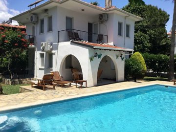 A Charming Traditional Dalyan Property For Sale - Main view of the beautiful villa and private pool