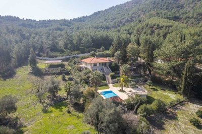 Secluded Dalaman Property For Sale - A tranquil villa with vast plot