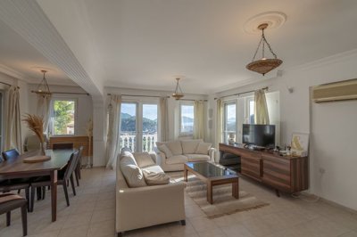 A Minimalistic Attic Duplex Apartment in Gocek For Sale - A light and airy living space