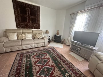 A Traditional Country House For Sale In Turkey - Spacious lounge with plenty of light