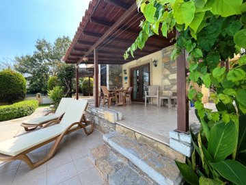 Beautiful Dalyan Ground-Floor Apartment For Sale Near The Town - Private covered terrace
