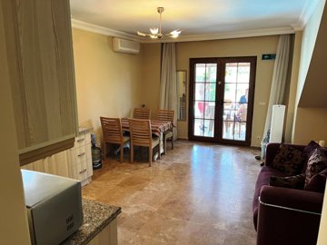 Beautiful Dalyan Ground-Floor Apartment For Sale Near The Town - Open-plan living space with terrace