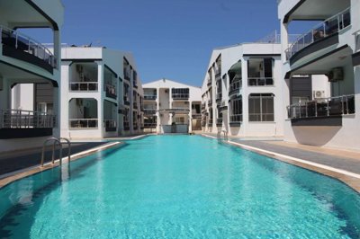 A Lovely Value For Money Didim Apartment For Sale – A Large communal pool with sun terraces
