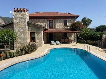 A Traditional Dalyan Property For Sale In Turkey - Stunning villa with a large private pool