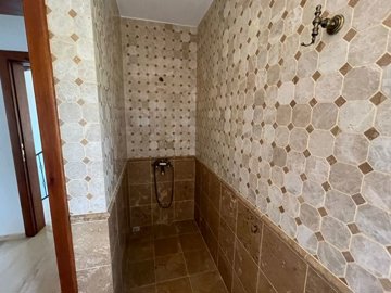 A Traditional Dalyan Property For Sale In Turkey - Little shower room