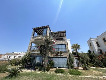 Superb Terrace Apartment In Bodrum For Sale - A beautiful terrace apartment