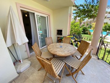 Adorable 3-bedroom semi detached Triplex villa for sale - Lovely shaded private terrace