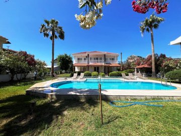 A Serene Private Dalyan House For Sale With A Large Pool - A pretty house and large private plot