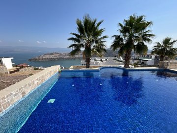 Exquisite  Villa For Sale With Sea Views Near Bodrum - Stunning private pool with sea views