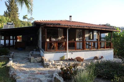 Nestled Within Nature, A Unique Bungalow With Workshop In Koycegiz, Dalyan For Sale - A unique bungalow with outdoor space