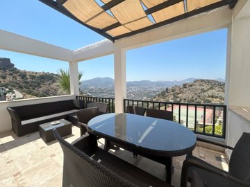 An Elegant Sea View Apartment For Sale In Bodrum - Vast sun terrace