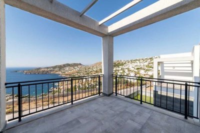 Prestigious Seafront Villas And Apartments In Bodrum – Very spacious terrace with amazing sea views