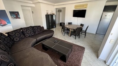 Gorgeous Belek Apartment In Antalya For Sale - Lounge with balcony access