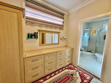 A Traditional Ready To Move Detached Villa In Fethiye For Sale - Walk-in wardrobe and ensuite bathroom