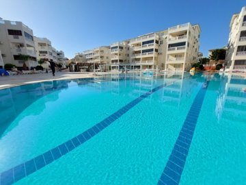 Fully Furnished Duplex Apartment For Sale In Didim – A large communal swimming pool