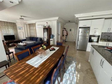 A Glamorous Villa With A Private Pool For Sale in Belek, Antalya - Dining area through to the entrance