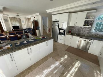 A Glamorous Villa With A Private Pool For Sale in Belek, Antalya - Desirable kitchen