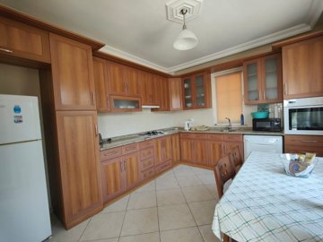 A Ready-To-Move Fethiye Bungalow For Sale - Large fitted kitchen