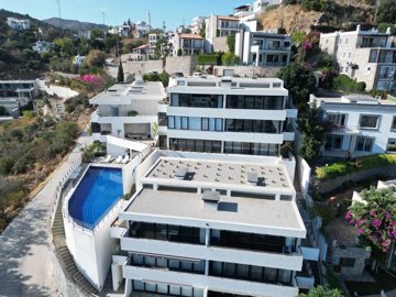 Magnificent Sea View Apartment For Sale In Bodrum - Modern architecture and communal pool