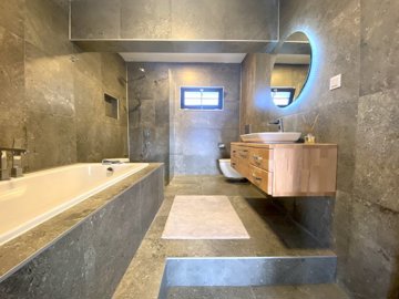 A Superb Dalyan Villa & Second Property For Sale Near Dalyan - Luxurious bathroom