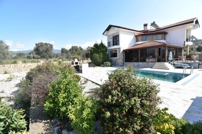 Private Traditional Stone Villa For Sale In Fethiye - Huge 1080m2 exterior plot