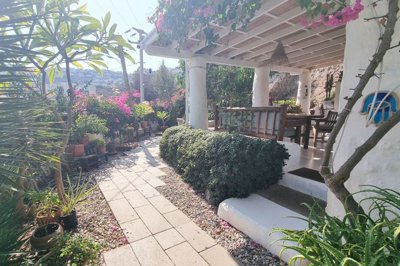 A Unique Coastal Stone House For Sale In Bodrum - A pretty stone house with private garden