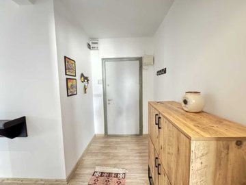 A Serene 2-Bedroom Apartment In Bodrum For Sale - Apartment entrance hallway