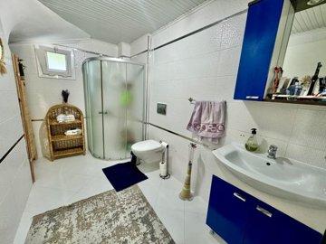 A Sprawling 5-Bedroom Duplex Property For Sale In Fethiye – Entrance floor family bathroom