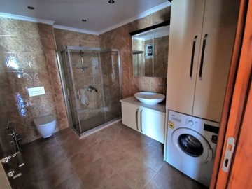 A Sea View Kusadasi Duplex Apartment For Sale With On-Site Facilities - Main family bathroom