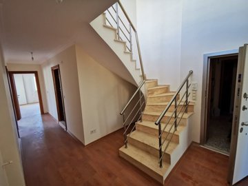 A Sea View Kusadasi Duplex Apartment For Sale With On-Site Facilities - Hallway and staircase