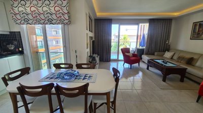 Fully Furnished Apartment For Sale In Alanya – Spacious open-plan living space