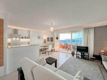 A Modern, Fully Furnished Property For Sale In Alanya – A large light & airy open-plan living space