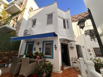 A Pretty Semi-Detached Triplex Villa In Bodrum For Sale - Terrace and main entrance