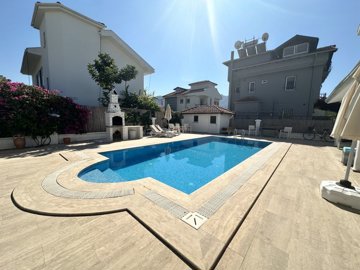 A Lovely Semi-Detached Duplex Villa For Sale In Dalyan With A Shared Pool - A large pool and sun terraces