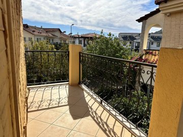 A Quaint Detached Property For Sale In Scenic Dalyan - Master balcony