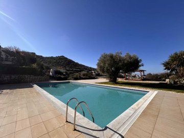 Beautiful Sea-View Apartment For Sale In Bodrum – Communal swimming pool and sun terraces