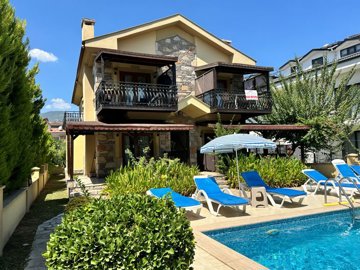 A Delightful First-Floor Apartment in Dalyan For Sale - Main view of the established apartment block