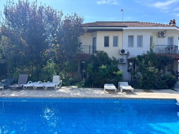 A Semi-detached Villa For Sale In Dalyan With A Shared Pool - A pretty villa with use of the shared pool