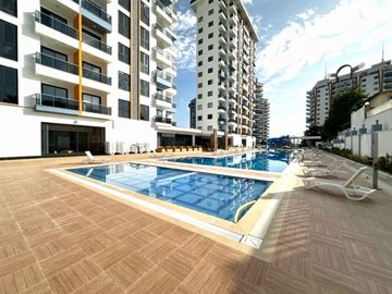 Great Value Apartment For Sale In Alanya – Communal outdoor pool and large sun terraces