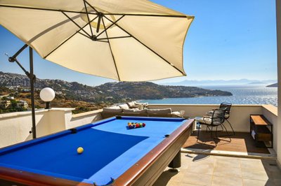 An Incredible Sea View Villa For Sale In Yalikavak – Sea views and a game of pool