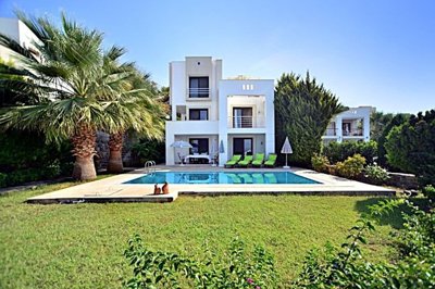 An Incredible Sea View Villa For Sale In Yalikavak – A triplex villa with a private pool and garden