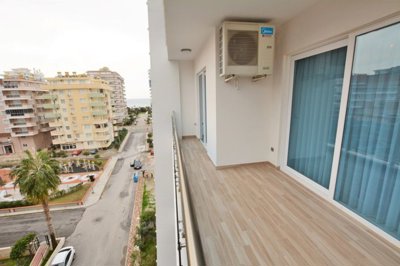 Striking Alanya Property For Sale In Mahmutlar - Balcony with surrounding views