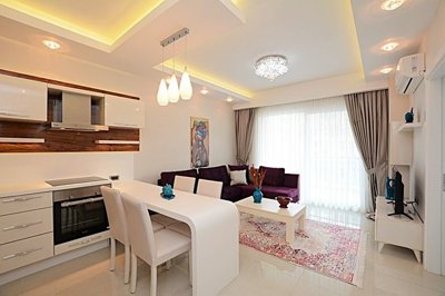 Striking Alanya Property For Sale In Mahmutlar - Open-plan living space