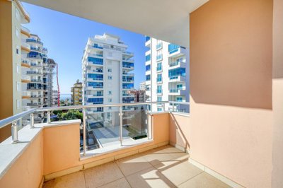 Spotless Duplex Apartment For Sale in Mahmutlar, Alanya - Surrounding views from the balcony