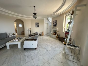 Magnificent Property For Sale In Kargicak, Alanya - Lounge area through to the staircase