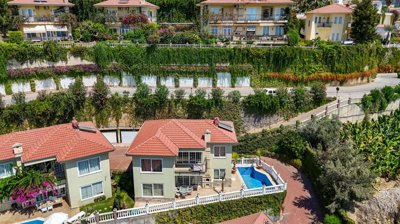 Versatile Sea View Property For Sale In Alanya - A magnificent villa with sea views, set in a prime location