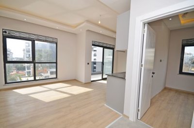 Alanya Residence Apartment For Sale - A lovely bright, open-plan living space