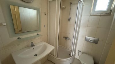 Spotless Apartment In Antalya For Sale - Main family bathroom