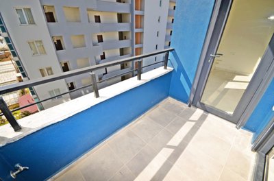 Modern Alanya One-Bedroom Property For Sale – Sun-drenched balcony