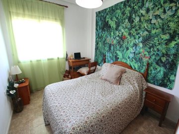 48620_fabulous_2_bed_coastal_apartment_central_location_211024142523_img_5819